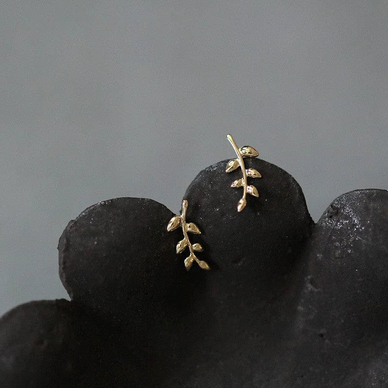 Gold Leaf Stud Earrings – Dainty Nature-Inspired Jewelry for Everyday Wear